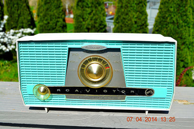 SOLD! - July 11, 2014 - AQUA AND WHITE Atomic Age Vintage 1959 RCA Victor Model X-4HE Tube AM Radio WORKS!