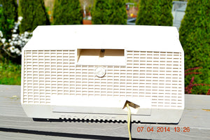 SOLD! - July 11, 2014 - AQUA AND WHITE Atomic Age Vintage 1959 RCA Victor Model X-4HE Tube AM Radio WORKS! - [product_type} - RCA Victor - Retro Radio Farm