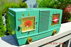SOLD! - Dec 30, 2014 - GUMBY GREEN Retro Jetsons 1955 Westinghouse H-385T5 Tube AM Clock Radio WORKS! - [product_type} - Westinghouse - Retro Radio Farm