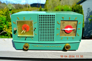 SOLD! - Dec 30, 2014 - GUMBY GREEN Retro Jetsons 1955 Westinghouse H-385T5 Tube AM Clock Radio WORKS!