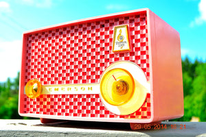 SOLD! - June 5, 2014 - BEAUTIFUL SALMON PINK Retro Vintage 1958 Emerson 924B Tube AM Radio WORKS!