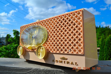 SOLD! - July 3, 2014 - POWDER PINK Vintage Atomic Age 1959 Admiral Y3354 Tube AM Radio Clock Alarm Works!