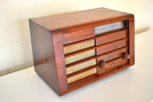Walnut Wood Artisan Handcrafted 1946 Detrola Radio Model 571 Vacuum Tube AM Radio Excellent Condition Loud Sounds Great!