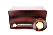 Load image into Gallery viewer, Monza Brown Dragster 1957-58 Motorola Model 5T22W Vacuum Tube AM Radio Top 10 Cute List!