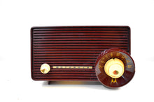 Load image into Gallery viewer, Monza Brown Dragster 1957-58 Motorola Model 5T22W Vacuum Tube AM Radio Top 10 Cute List!
