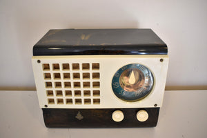 Onyx Green and Gold Catalin 1946 Emerson Model 520 Vacuum Tube AM Radio Sounds Great! Excellent Condition!