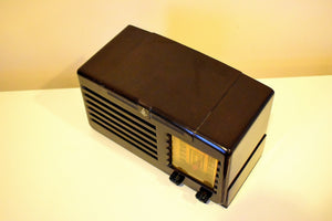 Bluetooth MP3 Ready - 1940 Emerson Model 333 AM Brown Bakelite Vacuum Tube Clock Radio Classic and Classy!