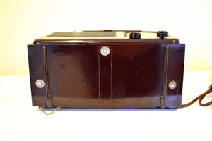 Bluetooth MP3 Ready - 1940 Emerson Model 333 AM Brown Bakelite Vacuum Tube Clock Radio Classic and Classy!