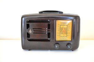 Bluetooth 準備完了 - シエナ ブラウン ベークライト 1947 エマーソン モデル 507 AM 真空管ラジオのサウンドは素晴らしいです。