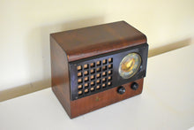 Load image into Gallery viewer, Post War Original Wood Cabinet 1946 Emerson Model 510 AM Vacuum Tube Radio Sounds Marvelous!