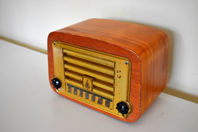 Curved Wood 1946 Emerson Model 578A AM Vacuum Tube Radio Beautiful Little Woody!