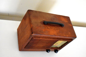 Wood 1942 Emerson Model EC-425 AM Vacuum Tube Radio Beautiful Little Woody!