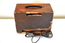 Load image into Gallery viewer, Wood 1942 Emerson Model EC-425 AM Vacuum Tube Radio Beautiful Little Woody!