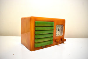 黄色と緑の Catalin 1936-37 FADA モデル 5F60 'Baby FADA' 真空管 AM ラジオ 素晴らしい状態です。希少モデル！