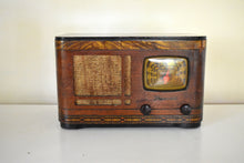 Load image into Gallery viewer, Artisan Handcrafted Original Vintage Wood 1940 Farnsworth Model BT-45 AM Radio Sounds Great Fancy Details!