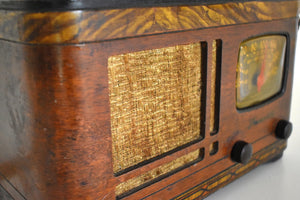 Artisan Handcrafted Original Vintage Wood 1940 Farnsworth Model BT-45 AM Radio Sounds Great Fancy Details!