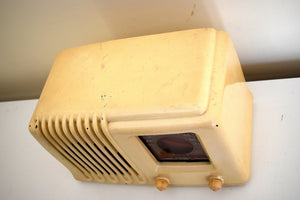 Alabaster Ivory Bakelite Post War 1940 Firestone Air Chief "Diplomat" Model S-7403-2 AM Vacuum Tube Radio Works Great! Excellent Condition!