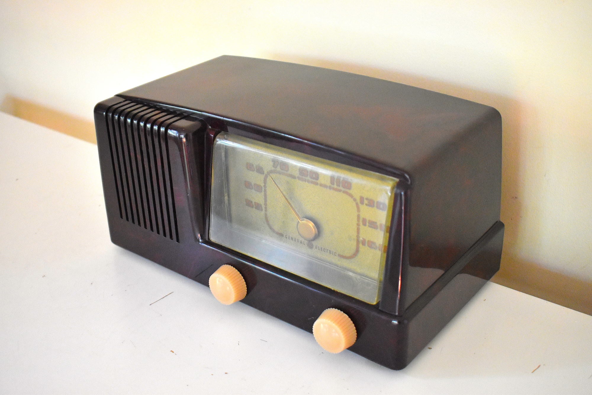 Bluetooth Ready To Go - Burgundy Brown Swirly 1950 General Electric Model 400  Vacuum Tube Radio Excellent Condition Great Sounding!