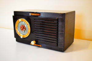 BLUETOOTH MP3 READY - 1952 General Electric Model 500 AM Brown Bakelite Vacuum Tube Clock Radio Classic and Classy!