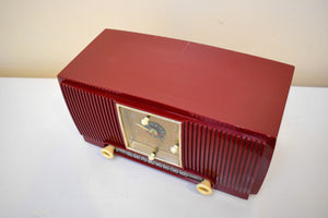 Cranberry Red 1954 General Electric Model 548PH AM Vacuum Tube Radio Sounds Great! Beautiful Color!