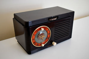1952 ゼネラル エレクトリック モデル 60 AM ブラウン ベークライト チューブ クロック ラジオ 完全に復元されました。見た目はシャープです。