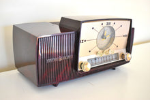画像をギャラリービューアに読み込む, バーガンディー スワール ミッド センチュリー 1959 ゼネラル エレクトリック モデル 913D 真空管 AM クロック ラジオ ビューティ サウンド ファンタスティック!