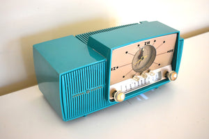 Aquamarine Turquoise Mid Century 1959 General Electric Model 913D Vacuum Tube AM Clock Radio Beauty Sounds Fantastic!