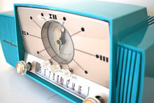 画像をギャラリービューアに読み込む, アクアマリン ターコイズ ミッド センチュリー 1959 ゼネラル エレクトリック モデル 913D 真空管 AM クロック ラジオ ビューティー サウンド ファンタスティック!