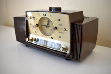 Load image into Gallery viewer, Walnut 1958 General Electric Model 913D Vacuum Tube AM Clock Radio Excellent Plus Condition!