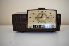 Load image into Gallery viewer, Walnut 1958 General Electric Model 913D Vacuum Tube AM Clock Radio Excellent Plus Condition!