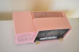 ページェント ピンク 1957 ゼネラル エレクトリック モデル 913D 真空管 AM クロック ラジオ 素晴らしいサウンドの美しさ!