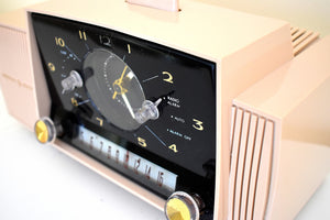 Beige Pink Mid Century 1958 General Electric Model 913D Vacuum Tube AM Clock Radio Beauty Sounds Fantastic!