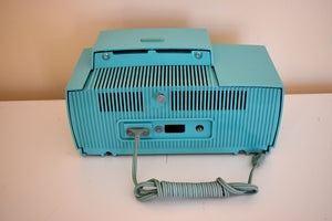 Turquoise Gem Mid Century 1959 General Electric Model 913 Vacuum Tube AM Clock Radio Beauty Sounds Fantastic!