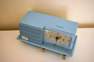 ベイビーブルー 1957 ゼネラル エレクトリック モデル C420A 真空管 AM クロック ラジオ 大音量でクリアなサウンドが素晴らしい!