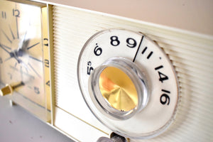 Bluetooth Ready To Go - Ivory Moderne 1959 GE General Electric Model C-403B AM Vacuum Tube Clock Radio