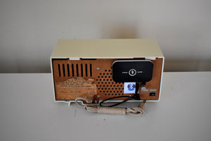 Bluetooth Ready To Go - Ivory Moderne 1959 GE General Electric Model C-403B AM Vacuum Tube Clock Radio