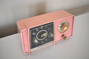 Bluetooth Ready To Go - プリムローズ ピンク 1959 GE ゼネラル エレクトリック モデル C-406B AM 真空管クロック ラジオ