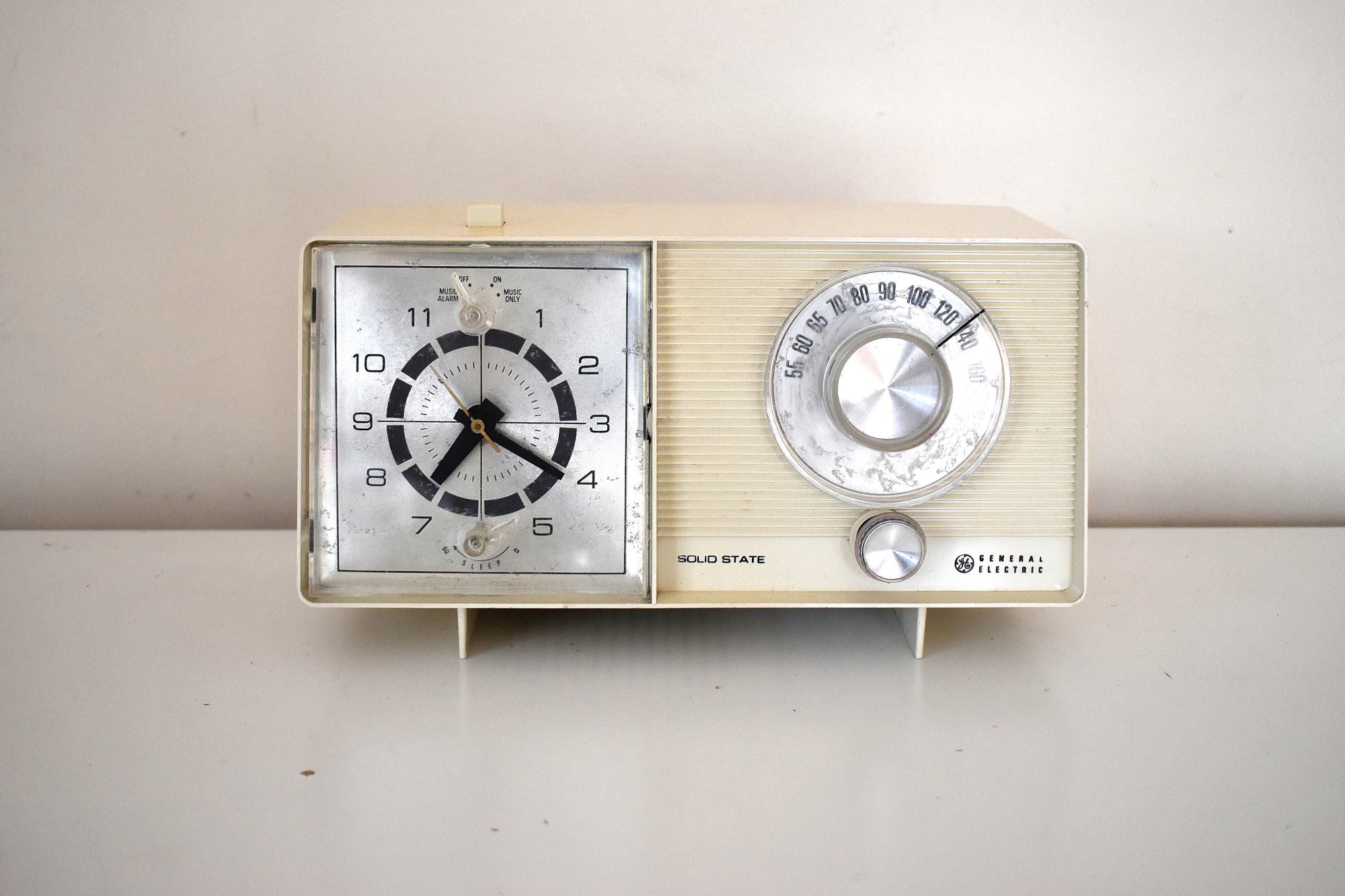 Bluetooth Ready To Go - Ivory White 1966 General Electric Model C-403D ...