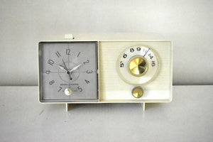 Bluetooth Ready To Go - Ivory White 1960 General Electric Model C410C AM Radio Excellent Condition Works Great!