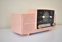 画像をギャラリービューアに読み込む, プリンセス ピンク ミッドセンチュリー 1959年ゼネラル・エレクトリックモデル C-416C 真空管AMクロックラジオ ビューティーサウンド 幻の人気モデル！