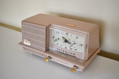 Dusty Pink 1958 General Electric Model C421A Vacuum Tube AM Clock Radio Excellent Condition Sounds Wonderful!