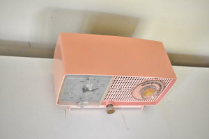 チェリーブロッサムピンク ヴィンテージ 1959年ゼネラル・エレクトリックモデル C437A 真空管 AM時計 ラジオ シュークリーム！