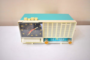 Seafoam Turquoise 1960 GE General Electric Model C-451A AM Vintage Radio Mid Century Bells and Whistles!