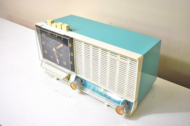 Seafoam Turquoise 1960 GE General Electric Model C-451A AM Vintage Radio Mid Century Bells and Whistles!