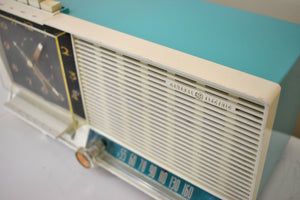 シーフォーム ターコイズ 1960 GE ゼネラル エレクトリック モデル C-451A AM ビンテージ ラジオ ミッドセンチュリーのベルとホイッスル!