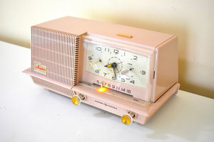 Powder Pink 1960 GE General Electric Model C-422B AM Vintage Radio Excellent Condition! Sounds Great!