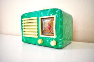 Jade Green Marbled Swirl 1947 General Television Model 5A5 Vacuum Tube AM Radio Works Great! Excellent Condition!