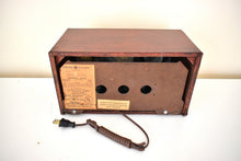 Load image into Gallery viewer, Cedarwood 1951 General Electric Model 430 Vacuum Tube AM Radio Excellent Condition! Sounds Great!