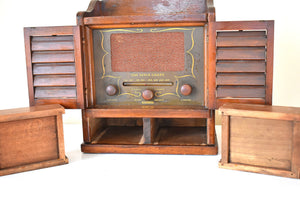 Rare Oddity Wood 1956 Guild Model 484 "Spice Chest" AM Vacuum Tube Radio Now I've Seen Everything!