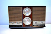 Load image into Gallery viewer, Bluetooth Ready To Go - Humungous 1962 Master-Craft Model 3YE-380 AM FM Vacuum Tube Radio What A Beast!